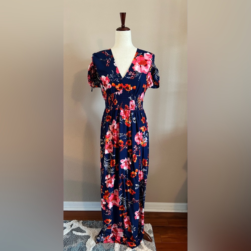 Bar III, simply blue floral dress, Medium